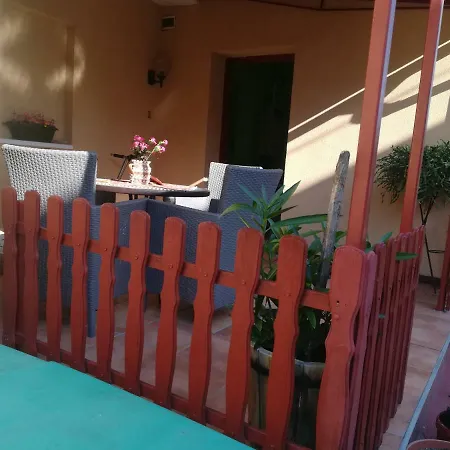Hanga Apartment